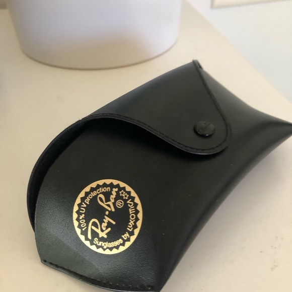 Ray-Ban Sunglasses - Picture 5 of 5